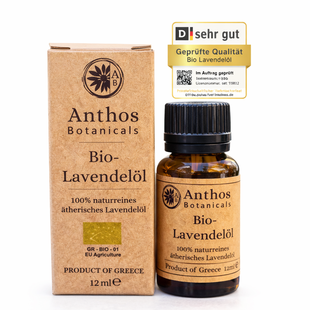 Kraftverpackung und Braunglasflasche mit ätherischem Lavendelöl Bio von Anthos Botanicals.
