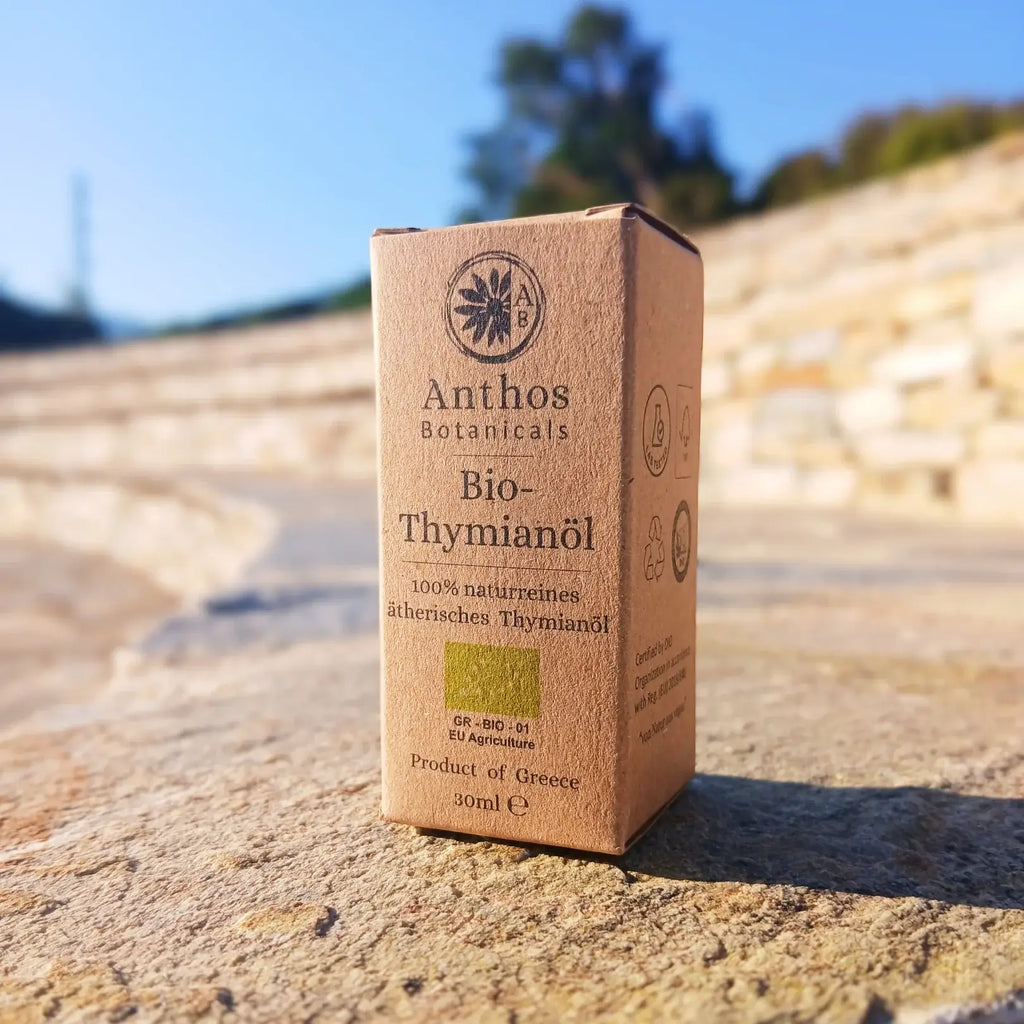 Vorderseite ätherisches Thymianöl bio von Anthos Botanicals.