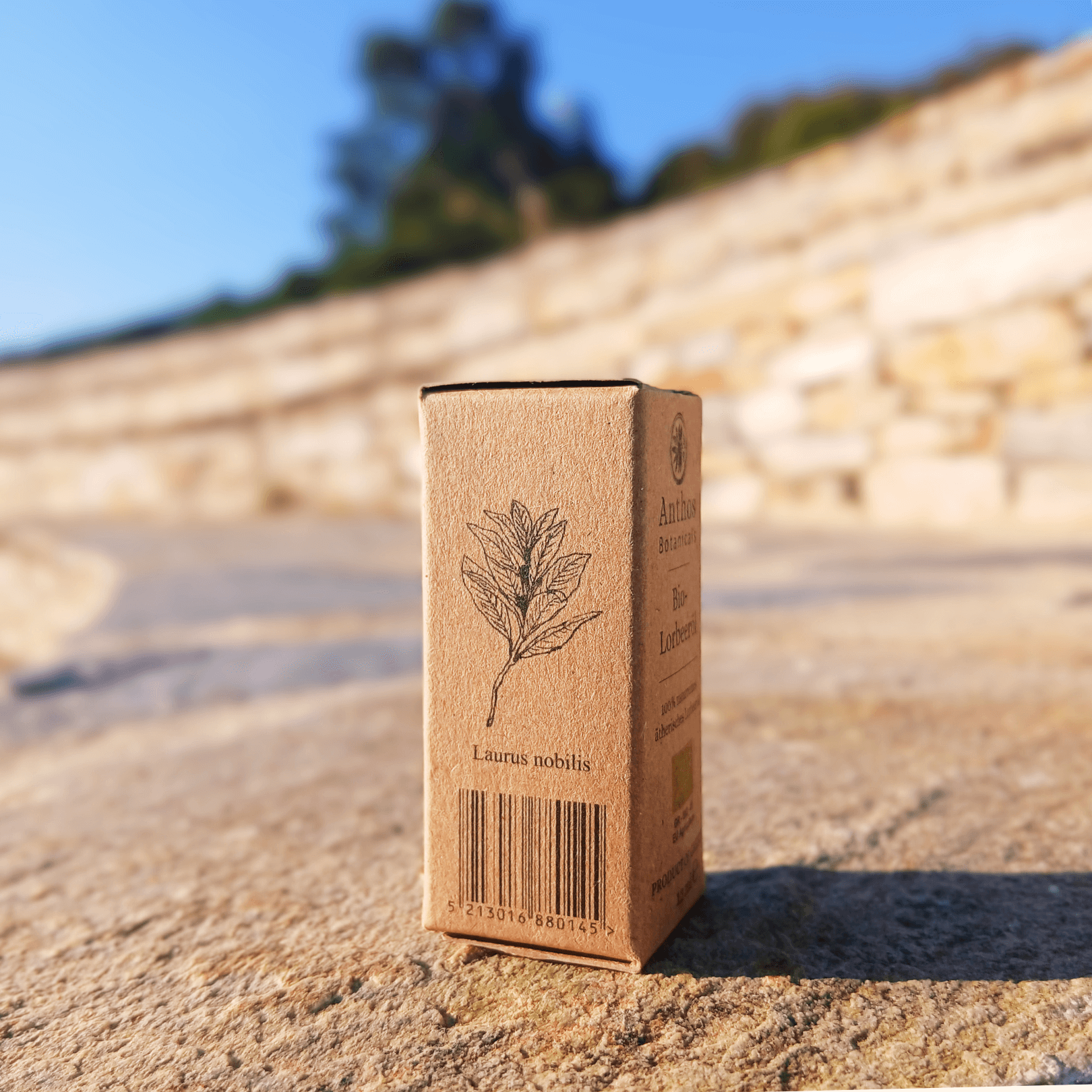 Eine Kraftverpackung mit ätherischem Lorbeeröl